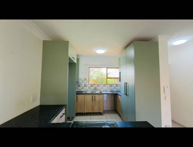 2 BEDROOM PROPERTY TO RENT IN BRENTWOOD PARK